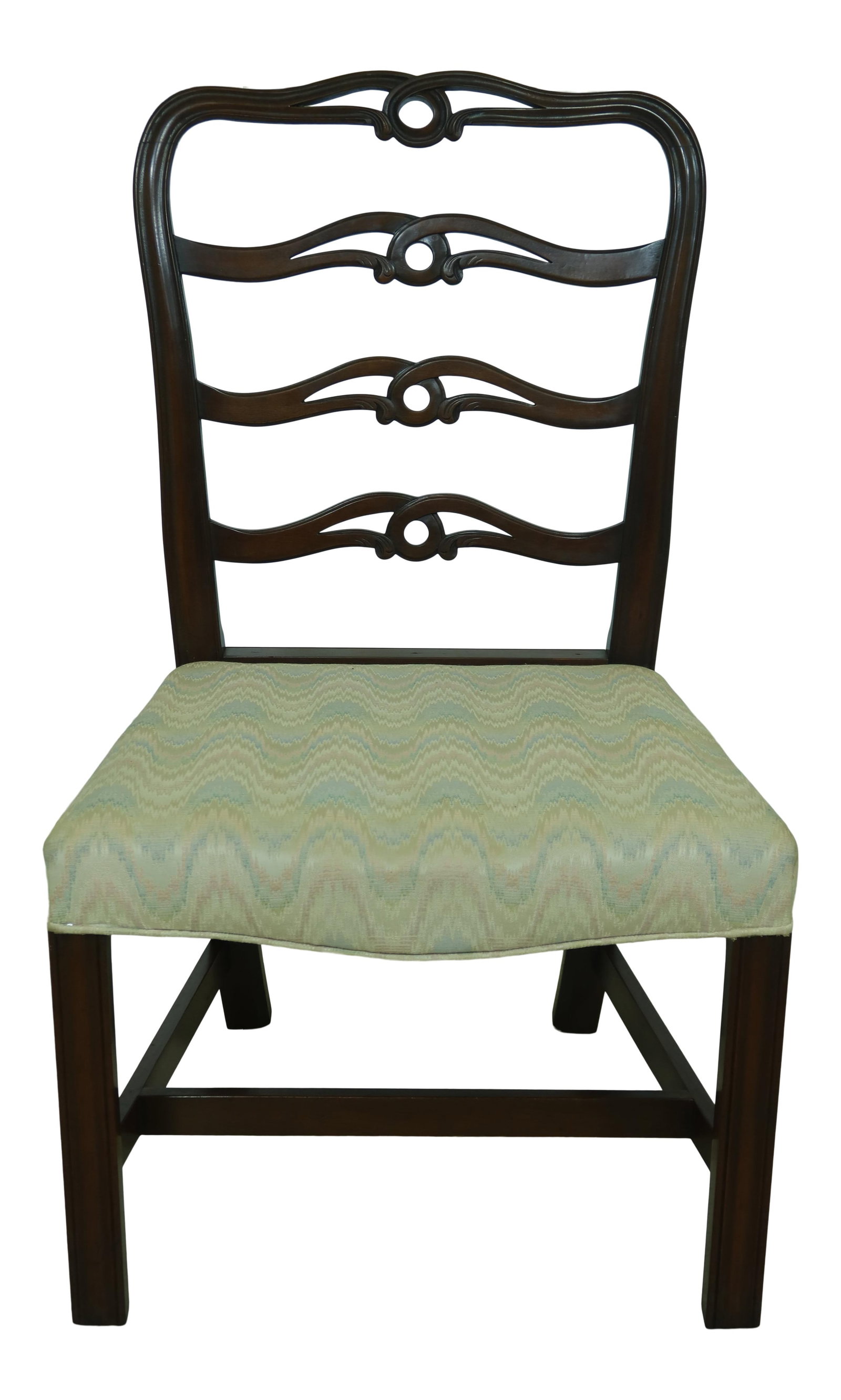 Kittinger CW-17 Colonial Williamsburg Mahogany Accent Chair: Kittinger CW-17 Colonial Williamsburg Mahogany Accent Chair This Kittinger CW-17 Colonial Williamsburg Mahogany Chair is a stunning reproduction of an 18th-century Philadelphia antique, embodying the 
