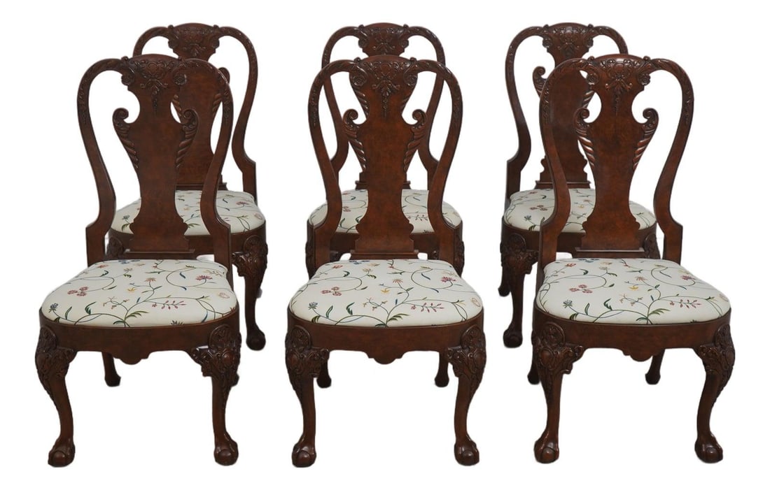 6 Walnut Baker Georgian Dining Chairs Crewel Upholstery Set of 6: 6 Walnut Baker Georgian Dining Chairs Crewel Upholstery Set of 6 This set of six Baker dining room chairs features classic Georgian walnut construction with finely carved details and English-style cre