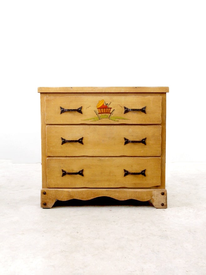 Signed Vintage Monterey Dresser with Hand-Painted Hacienda Scene: Signed Vintage Monterey Dresser with Hand-Painted Hacienda Scene Discover this charming Vintage Monterey Dresser, crafted circa 1940. This unique piece features a blond faux bois finish and showcases 