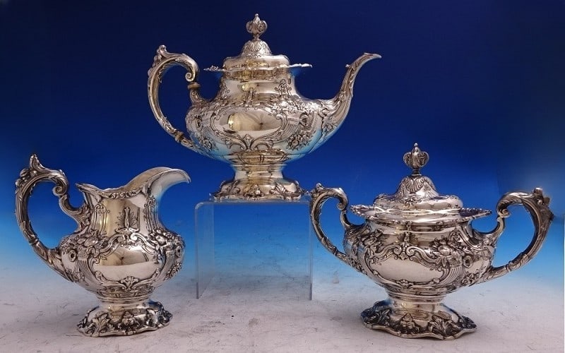 Three Piece Francis I Sterling Silver Tea Set by Reed and Barton: Three Piece Francis I Sterling Silver Tea Set by Reed and Barton This elegant three-piece tea set by Reed & Barton features the renowned Francis I pattern, crafted in sterling silver (.925). The set i