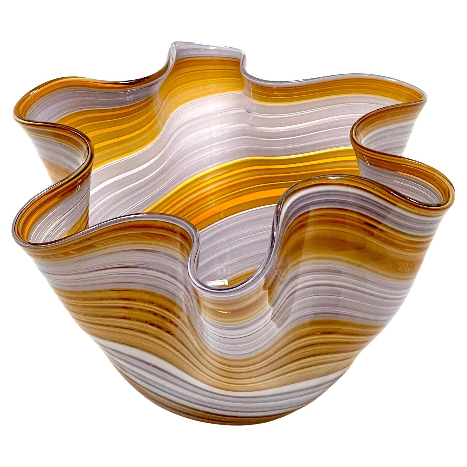 Italian Modern Murano Glass Handkerchief Bowl in Earth Tones: Italian Modern Murano Glass Handkerchief Bowl in Earth Tones Discover the beauty of Italian craftsmanship with this exquisite Murano Glass 'Handkerchief' Bowl, featuring earthy tones that create a cap