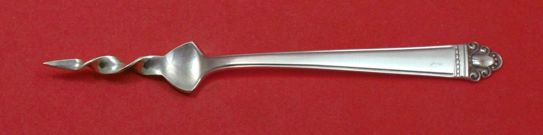 Watson Juliana Sterling Silver Twisted Butter Pick 5 3/4": Watson Juliana Sterling Silver Twisted Butter Pick 5 3/4" This exquisite butter pick is custom made in the classic Juliana pattern by Watson. Crafted from high-quality sterling silver, this serving pi
