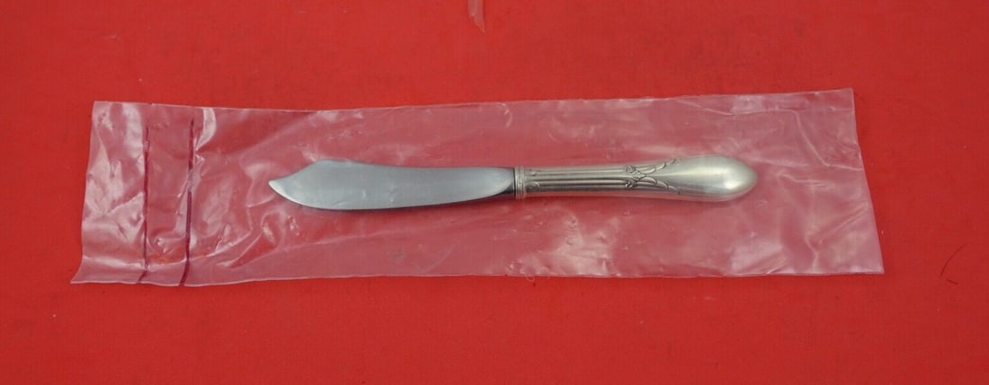 Gorham Rose Marie Sterling Silver Master Butter Knife 6 3/4": Gorham Rose Marie Sterling Silver Master Butter Knife 6 3/4" This exquisite master butter knife from the Rose Marie pattern by Gorham is a stunning addition to any silverware collection. Crafted from 