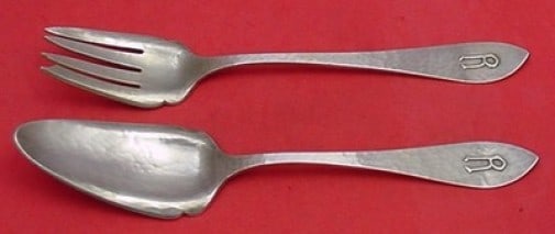 KALO Sterling Silver 2pc Vegetable Serving Set with Monogram R: KALO Sterling Silver 2pc Vegetable Serving Set with Monogram R This exquisite two-piece vegetable serving set is crafted from high-quality sterling silver and features a hand-hammered finish. Made by 