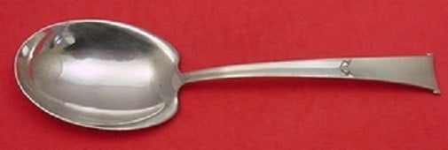 Rare Linenfold Berry Spoon by Tiffany & Co. Unique Steel Sample: Rare Linenfold Berry Spoon by Tiffany & Co. Unique Steel Sample Introducing the exquisite Linenfold Berry Spoon by Tiffany & Co., a remarkable example of craftsmanship and design. This rare, one-of-a-