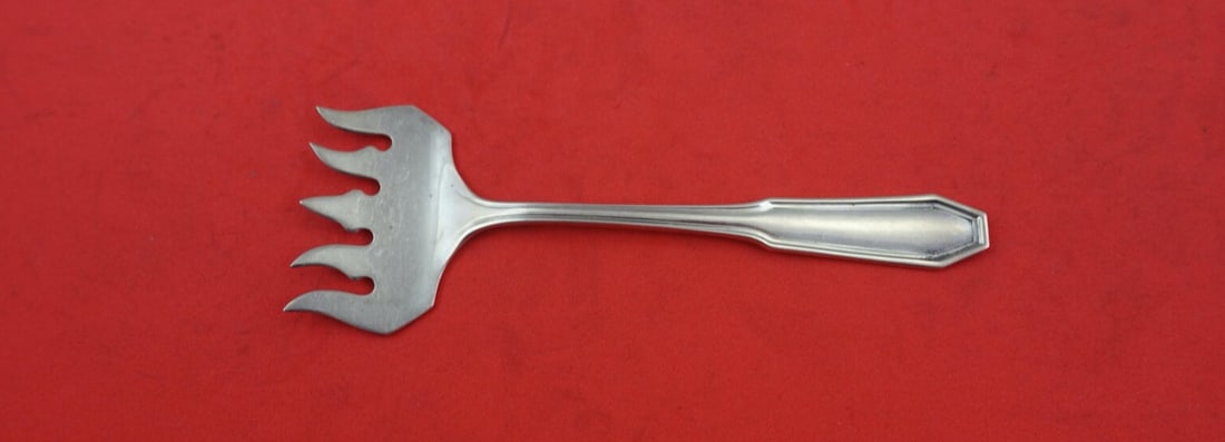 Wallace Somerset Sterling Silver Sardine Fork 5.25 Inch: Wallace Somerset Sterling Silver Sardine Fork 5.25 Inch This exquisite sardine fork from the Somerset pattern by Wallace is crafted from high-quality sterling silver, showcasing the timeless elegance 