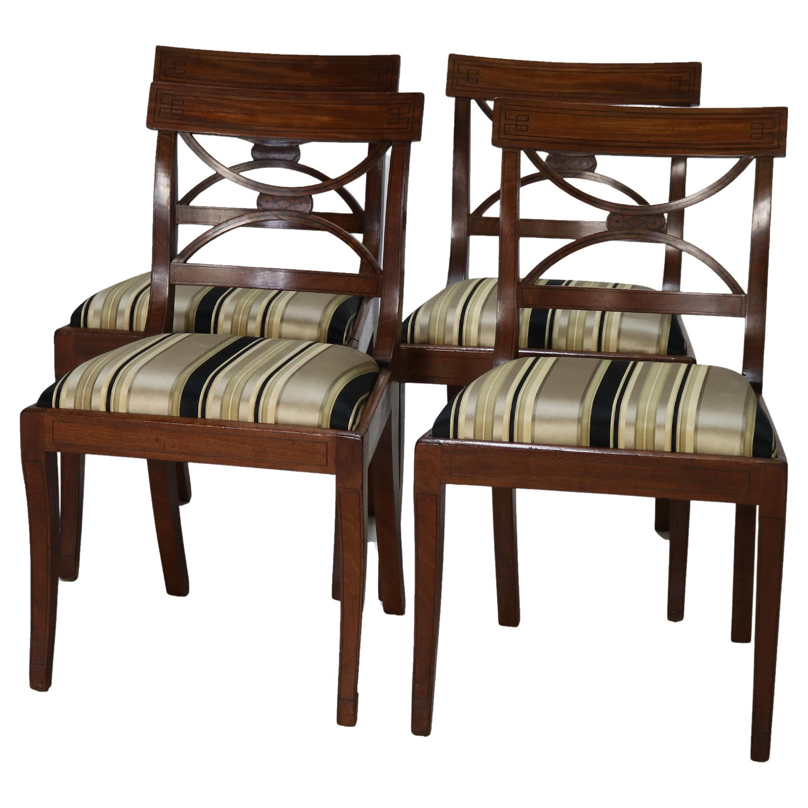Set of 4 English Regency Mahogany Ebony Inlay Dining Chairs c1820: Set of 4 English Regency Mahogany Ebony Inlay Dining Chairs c1820 This set of four exquisite English Regency dining side chairs, crafted around 1820, showcases elegant mahogany and ebony inlay with a 