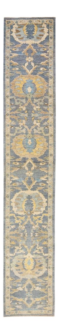 Handmade Modern Gray Blue Sultanabad Wool Runner 3'7 x 20'8: Handmade Modern Gray Blue Sultanabad Wool Runner 3'7 x 20'8 This stunning Modern Sultanabad handmade wool runner features a captivating gray-blue field, elegantly bordered by a beige frame. The design