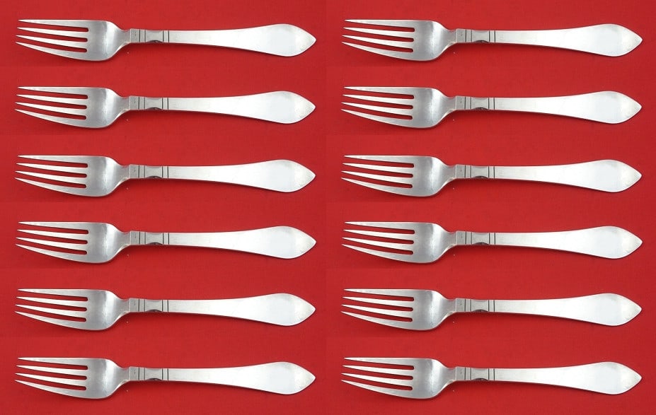 Georg Jensen Continental Sterling Silver Dinner Fork Set of 12: Georg Jensen Continental Sterling Silver Dinner Fork Set of 12 Enhance your dining experience with this exquisite set of 12 Sterling Silver Dinner Forks, crafted in the elegant Continental pattern by 