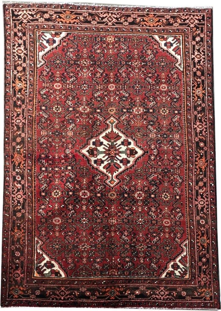 Handcrafted 5'1 x 6'9 White Ivory Persian Hamadan Rug: Handcrafted 5'1 x 6'9 White Ivory Persian Hamadan Rug Free continental US Shipping Enhance your living space with the exquisite 5' x 7' White Ivory Persian Hamadan Rug, handcrafted by skilled Persian 