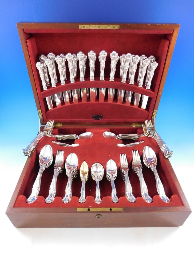 Gorham Cromwell Sterling Silver 141 Piece Service for 12 G Monogram: Gorham Cromwell Sterling Silver 141 Piece Service for 12 G Monogram This is an outstanding Cromwell pattern flatware set by Gorham, crafted in sterling silver and designed for a service of 12. The set