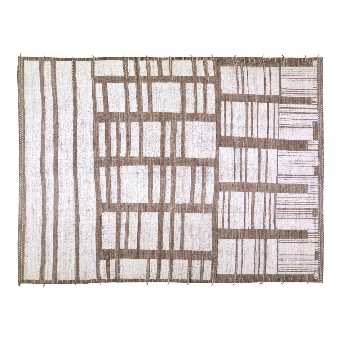 10'5 x 14'8 Brown Wool Rug Moroccan Hand Knotted: 10'5 x 14'8 Brown Wool Rug Moroccan Hand Knotted This Moroccan hand knotted rug features a rich brown color and is crafted from high-quality wool. Its generous size makes it suitable for large spaces,