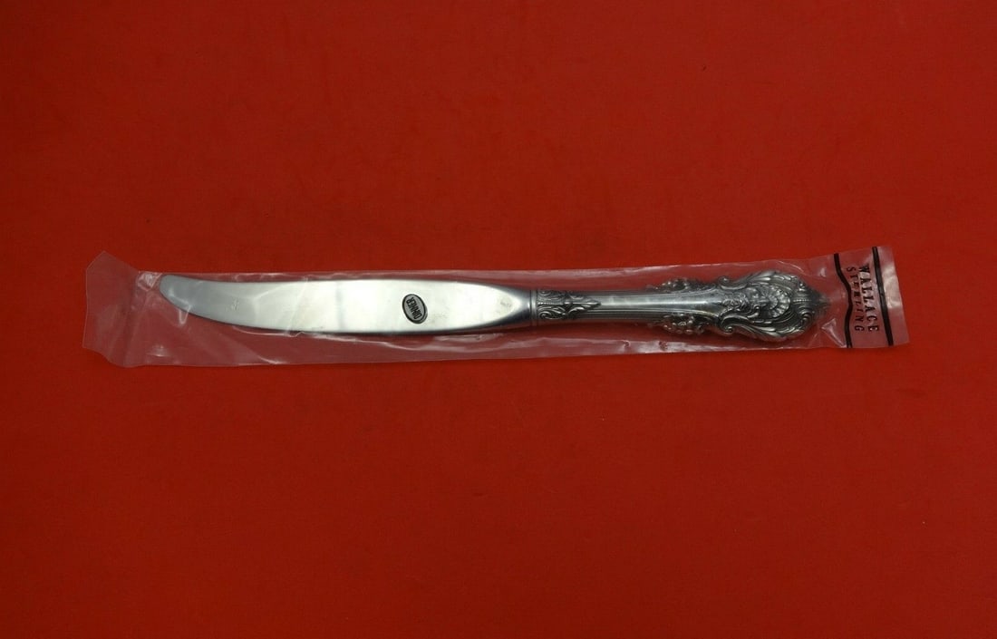 Wallace Sir Christopher Sterling Silver Dinner Knife 9.5 Inch: Wallace Sir Christopher Sterling Silver Dinner Knife 9.5 Inch This exquisite dinner knife is part of the Sir Christopher pattern by Wallace, crafted from high-quality sterling silver with a hollow han