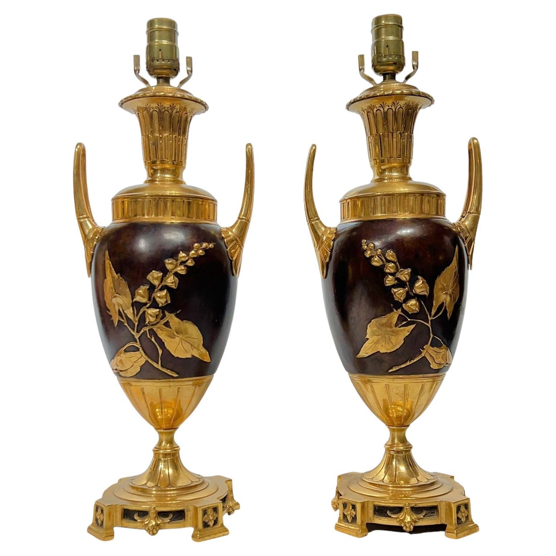 Set of 2 French Aesthetic Movement Gilt Bronze Urn Table Lamps 19th Century: Set of 2 French Aesthetic Movement Gilt Bronze Urn Table Lamps 19th Century This pair of French table lamps from the late 19th century features an urn form design crafted in gilt and patinated bronze.