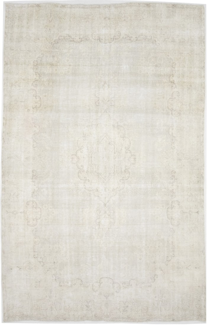 Vintage Handmade Floral Oriental Rug 7'9 x 11'6 Wool Carpet: Vintage Handmade Floral Oriental Rug 7'9 x 11'6 Wool Carpet Enhance your living space with this exquisite handmade antique distressed Oriental rug. Measuring 7'9" x 11'6", this area rug features a tra
