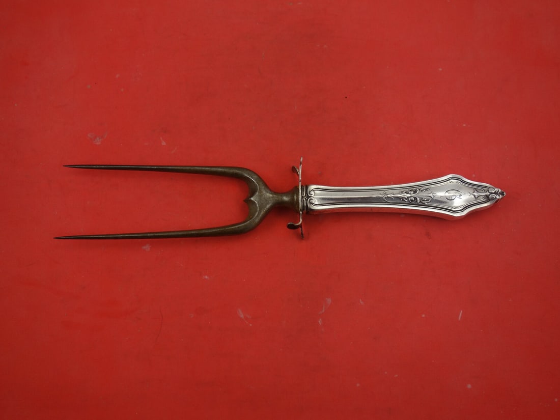 Towle Arcadian Sterling Silver Roast Holder Carvers Assistant 10 3/4" Monogrammed: Towle Arcadian Sterling Silver Roast Holder Carvers Assistant 10 3/4" Monogrammed Presenting the Arcadian by Towle Sterling Silver Roast Holder Carver's Assistant, measuring 10 3/4 inches. This elegan