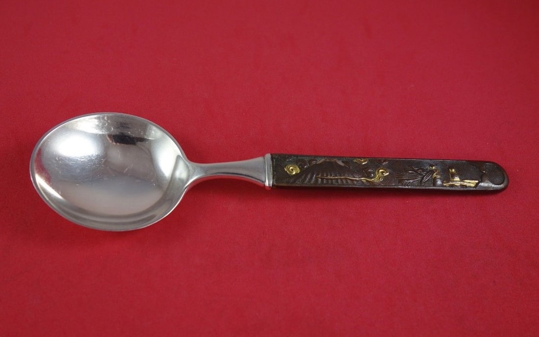 Tiffany and Co Kozuka Sterling Silver Bronze Soup Spoon Mountain Design: Tiffany and Co Kozuka Sterling Silver Bronze Soup Spoon Mountain Design Introducing a stunning gumbo soup spoon from Tiffany & Co., featuring the exquisite Kozuka pattern. This piece showcases a beaut