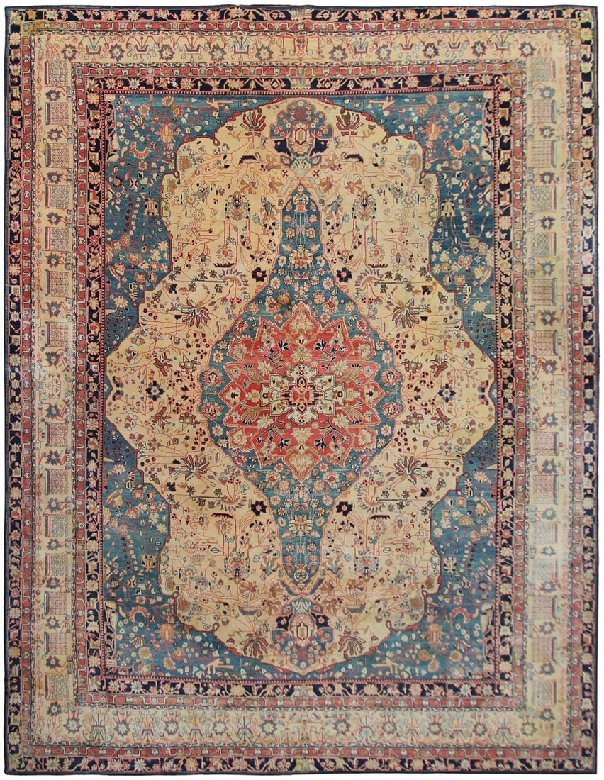 Vintage Mohtasham Wool Hand-Knotted Area Rug 10x13: Vintage Mohtasham Wool Hand-Knotted Area Rug 10x13 This is a rare vintage hand-knotted area rug from the 1960s, featuring a traditional Oriental geometric pattern. Crafted from 100% wool with a cotton