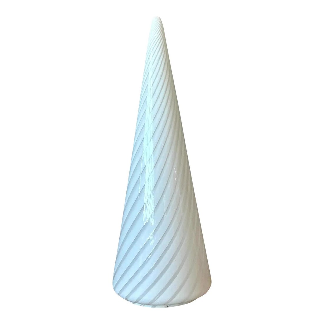 Mid-Century Italian Swirl Art Glass Cone Table Lamp by Vetri: Mid-Century Italian Swirl Art Glass Cone Table Lamp by Vetri This vintage Italian Vetri art glass lamp showcases a distinctive swirl cone design, characteristic of Mid-Century craftsmanship. The lamp 
