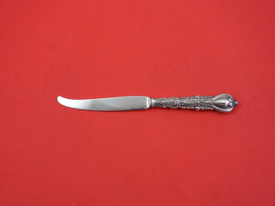 Tiffany & Co. Florentine Sterling Silver Dessert Knife 7 5/8" No Monogram: Tiffany & Co. Florentine Sterling Silver Dessert Knife 7 5/8" No Monogram This exquisite dessert knife from the Florentine pattern by Tiffany & Co. features a beautifully crafted sterling silver hollo