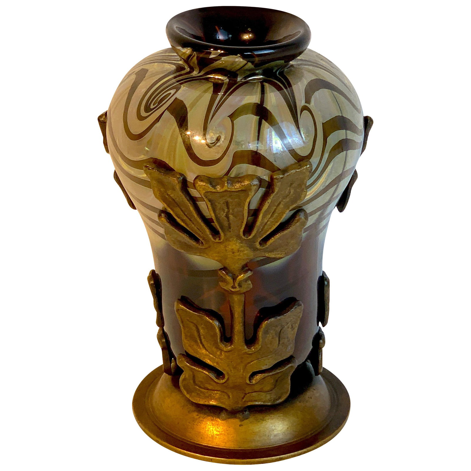 Art Nouveau Loetz Vase with Bronze Frame Made in Austria: Art Nouveau Loetz Vase with Bronze Frame Made in Austria This exquisite Art Nouveau vase features a stunning bronze mount and is crafted from art glass, showcasing a beautiful pulled feather decoratio