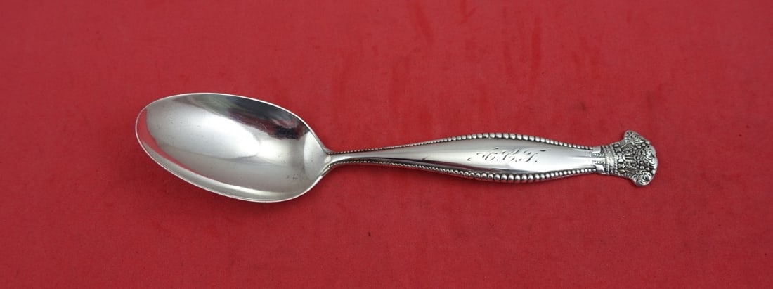 Shiebler Sandringham Sterling Silver Place Soup Spoon 7 1/8": Shiebler Sandringham Sterling Silver Place Soup Spoon 7 1/8" This exquisite Sandringham place soup spoon, crafted by Shiebler, showcases a timeless design in sterling silver. Measuring 7 1/8 inches, t