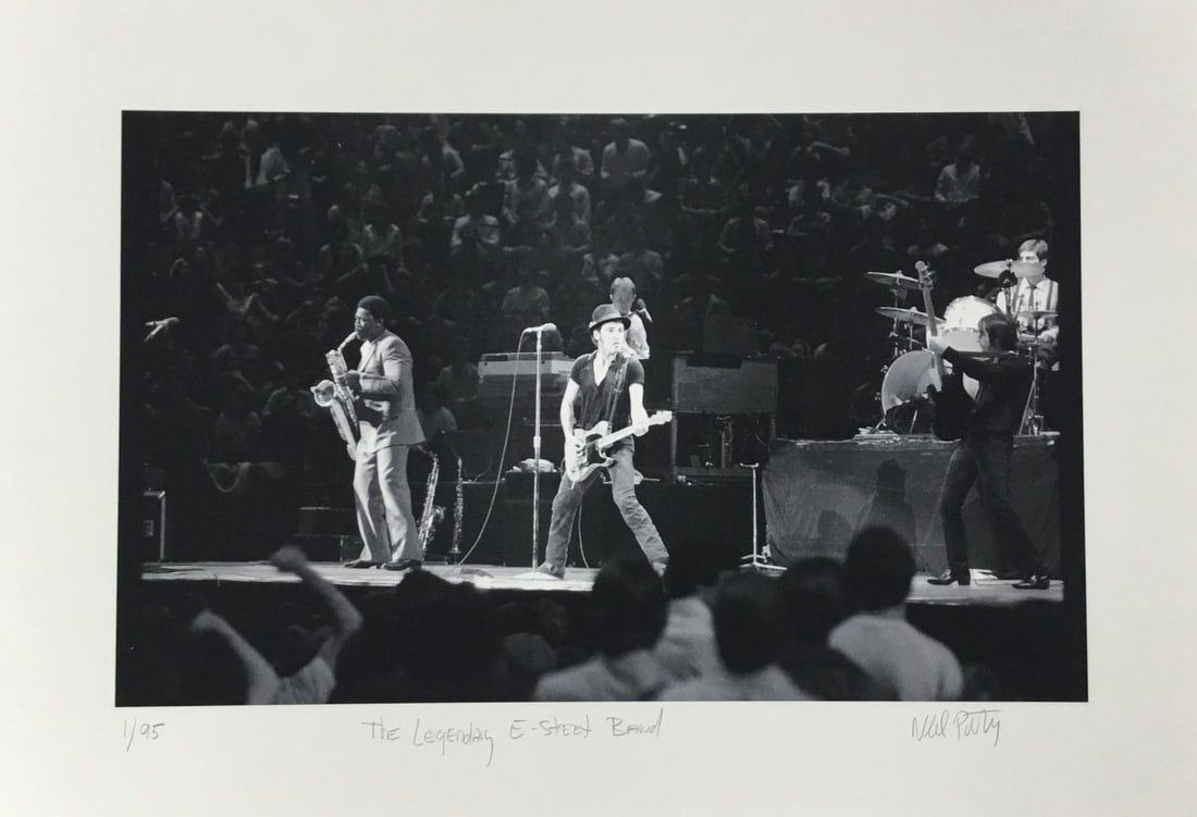 Bruce Springsteen E Street Band Giclee by Neil Portnoy Limited Edition Signed 14 x 20: Bruce Springsteen E Street Band Giclee by Neil Portnoy Limited Edition Signed 14 x 20 This stunning giclee print features the legendary E Street Band, captured in an artistic rendition by Neil Portnoy