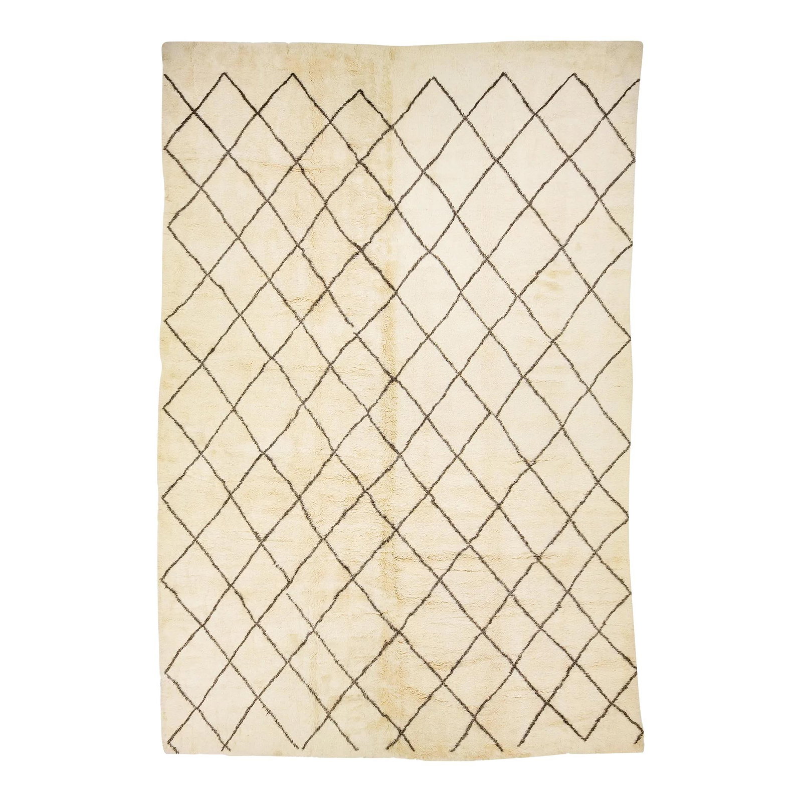 Ivory Geometric Design Moroccan-Style Wool Rug 13'1'' x 20': Ivory Geometric Design Moroccan-Style Wool Rug 13'1'' x 20' Transform your living space with this stunning contemporary Moroccan-style wool rug, meticulously hand-knotted for exceptional quality. Feat