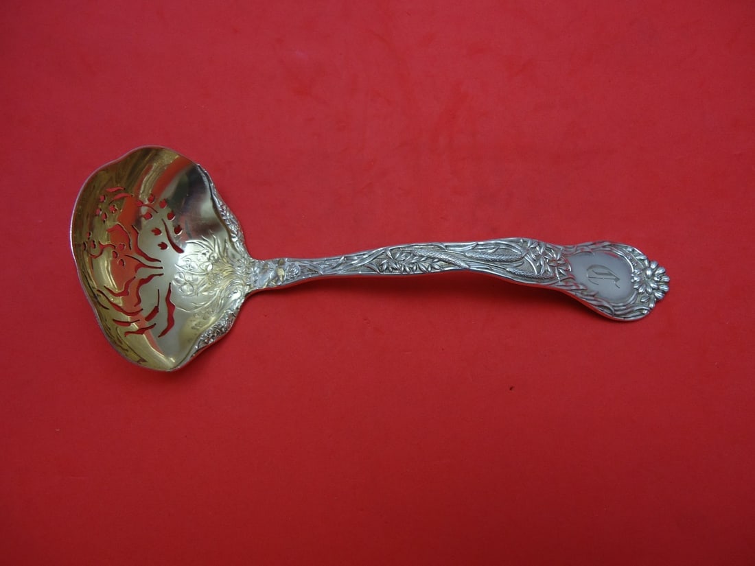 Gorham Meadow Sterling Silver Sugar Sifter Ladle Goldwashed Floral Design: Gorham Meadow Sterling Silver Sugar Sifter Ladle Goldwashed Floral Design This stunning sugar sifter ladle from the Meadow pattern by Gorham is crafted from high-quality sterling silver, featuring exq