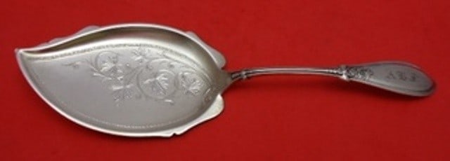 Whiting Italian Sterling Silver Ice Cream Server Brite-Cut 8.5": Whiting Italian Sterling Silver Ice Cream Server Brite-Cut 8.5" This exquisite Italian Ice Cream Server from Whiting is crafted from high-quality sterling silver, featuring a stunning brite-cut froste
