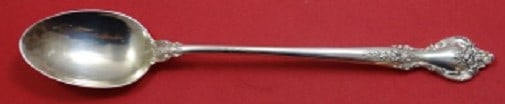 Lunt Delacourt Sterling Silver Iced Tea Spoon 7 3/8": Lunt Delacourt Sterling Silver Iced Tea Spoon 7 3/8" This Delacourt by Lunt iced tea spoon is a stunning addition to any silverware collection. Crafted from high-quality sterling silver, this spoon me