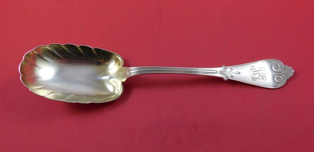 Tiffany & Co Beekman Sterling Silver Berry Spoon Leaf Design 9 Inch: Tiffany & Co Beekman Sterling Silver Berry Spoon Leaf Design 9 Inch This exquisite serving spoon, crafted by Tiffany & Co. in the Beekman pattern, features a beautiful leaf shape design. Made from hig