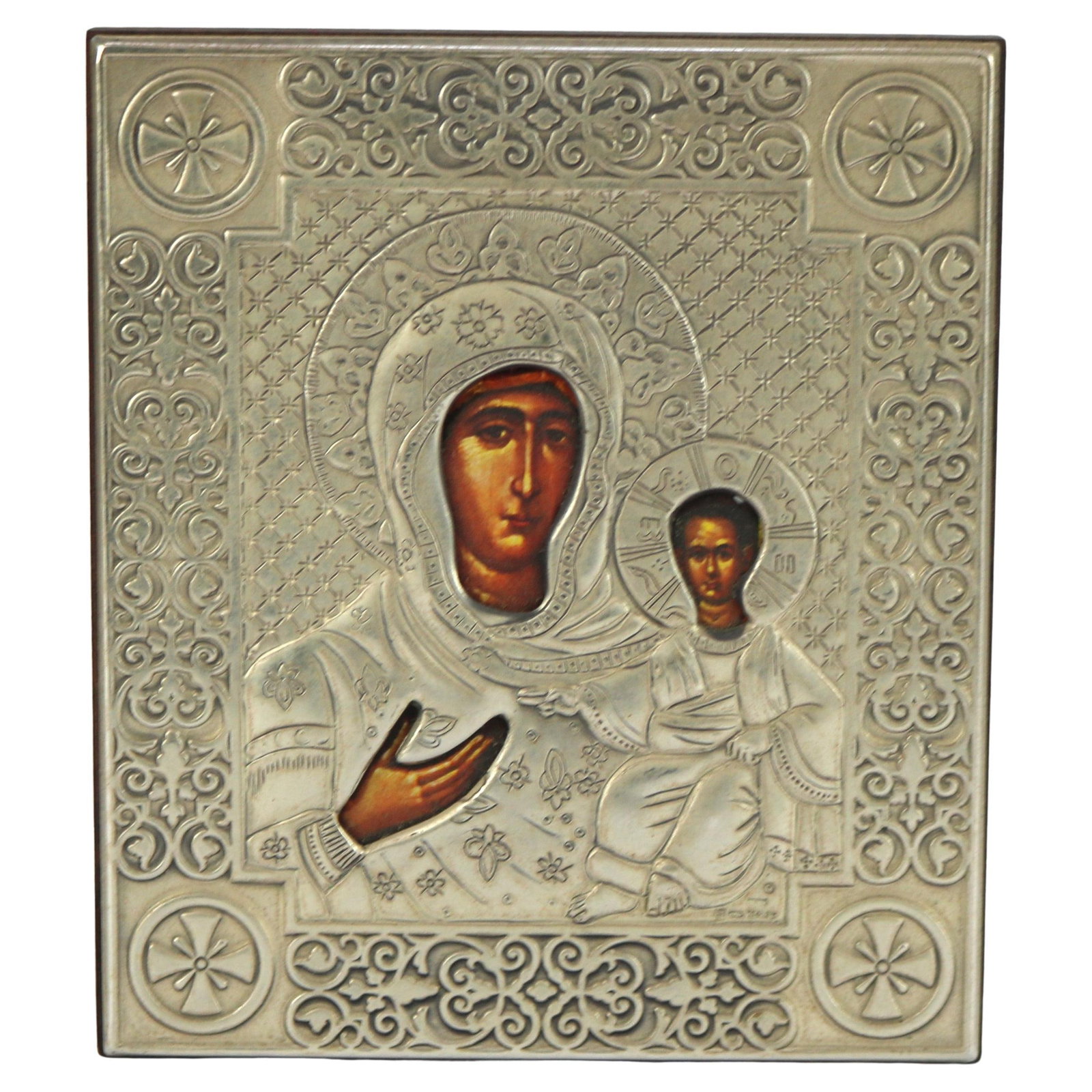 Ornate Sterling Silver Russian Icon of Mary and Baby Jesus 20th Century: Ornate Sterling Silver Russian Icon of Mary and Baby Jesus 20th Century This exquisite Russian religious icon features a portrait of Mary and Baby Jesus, beautifully encased in ornate sterling silver.