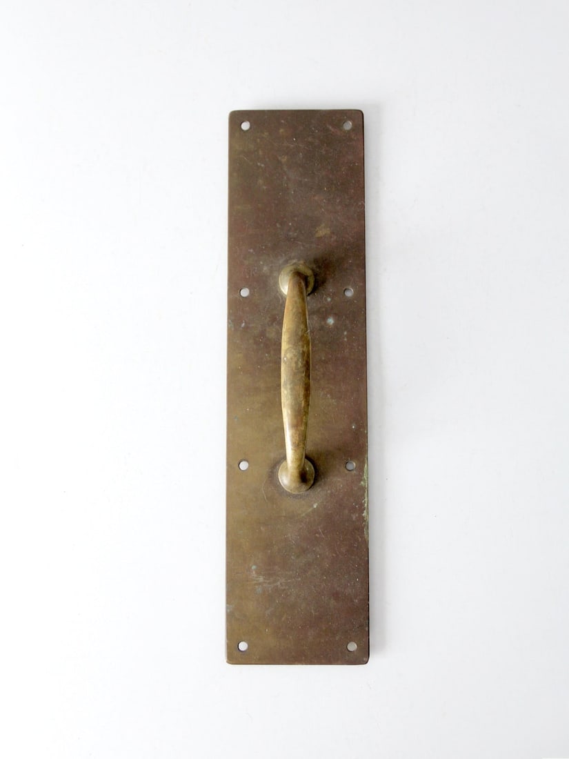 Vintage Solid Brass Door Handle Classic Design 16 Inch: Vintage Solid Brass Door Handle Classic Design 16 Inch Enhance your space with this vintage solid brass door handle, ideal for restoration projects or adding a charming vintage touch to modern interio