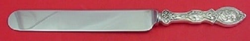 Hotchkiss and Schreuder Medallion Sterling Silver Dinner Knife 9.75": Hotchkiss and Schreuder Medallion Sterling Silver Dinner Knife 9.75" This exquisite dinner knife from the Medallion pattern, crafted by Hotchkiss and Schreuder, showcases elegant design and superior c