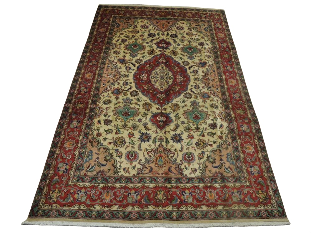 Persian Tabriz Rug 7 x 11 Ivory Handcrafted Traditional Design: Persian Tabriz Rug 7 x 11 Ivory Handcrafted Traditional Design Free continental US Shipping This exquisite 7' x 11' Persian Tabriz rug is handcrafted by skilled Persian artisans, showcasing traditiona