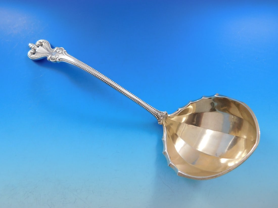 Towle Old Colonial Sterling Silver Oyster Ladle 10 5/8 Gold Washed Bowl: Towle Old Colonial Sterling Silver Oyster Ladle 10 5/8 Gold Washed Bowl Elevate your dining experience with this exquisite Old Colonial Oyster Ladle by Towle. Crafted from high-quality sterling silver