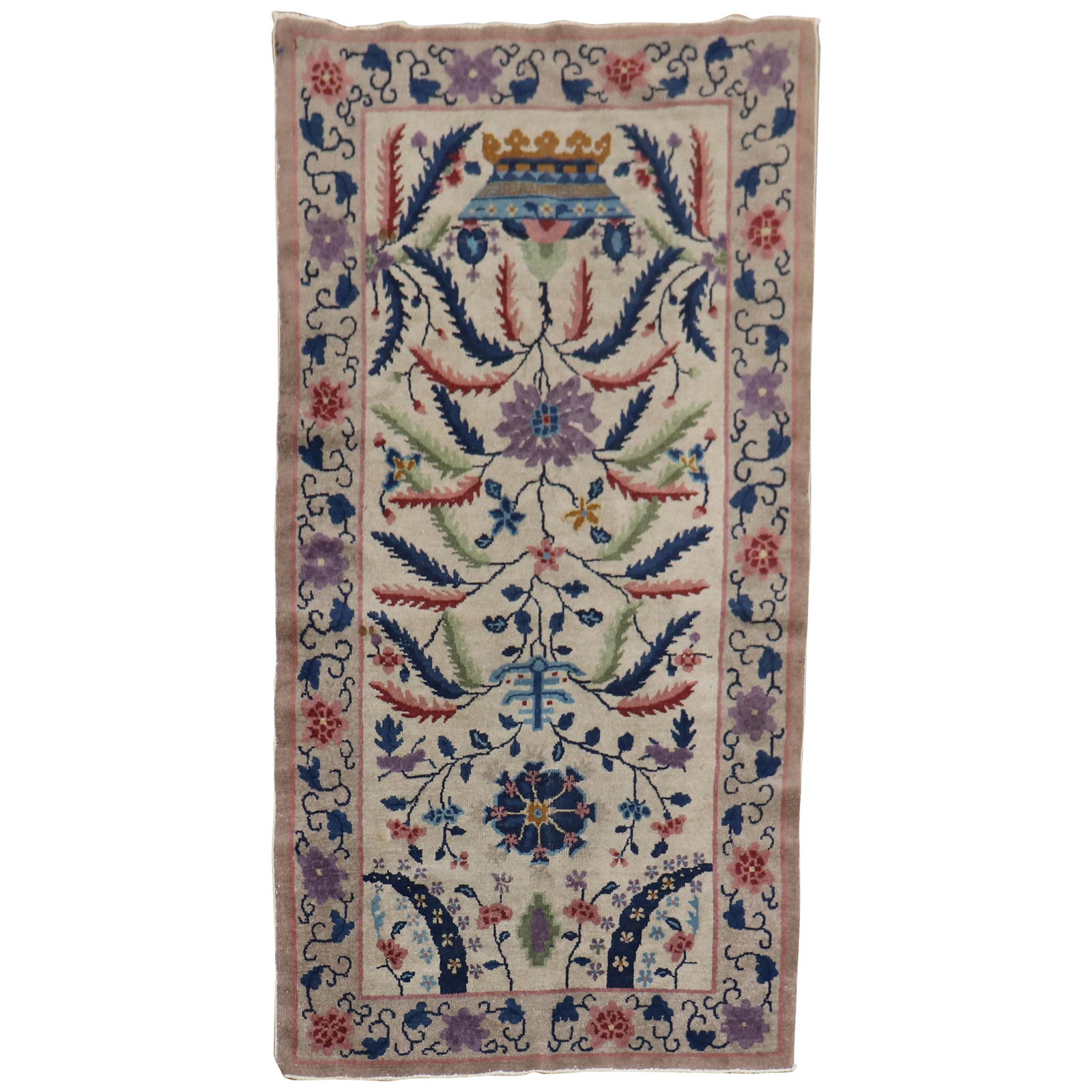 Chinese Art Deco Wool Scatter Rug Plum Chinoiserie 3' x 5'8" Circa 1930: Chinese Art Deco Wool Scatter Rug Plum Chinoiserie 3' x 5'8" Circa 1930 Discover the unique charm of this Eclectic Chinese Art Deco Scatter Rug, a stunning piece that showcases the elegance of Chinois