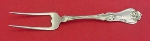 Whiting Violet Sterling Silver English Server 7 1/2 Inch: Whiting Violet Sterling Silver English Server 7 1/2 Inch This is a custom made English server in the Violet pattern by Whiting, crafted from sterling silver. The piece measures 7 1/2 inches and was ma