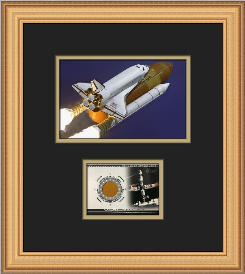 Framed 2009 Space Shuttle Atlantis Card With Flown Gold Payload Liner Segment (1 of 4)