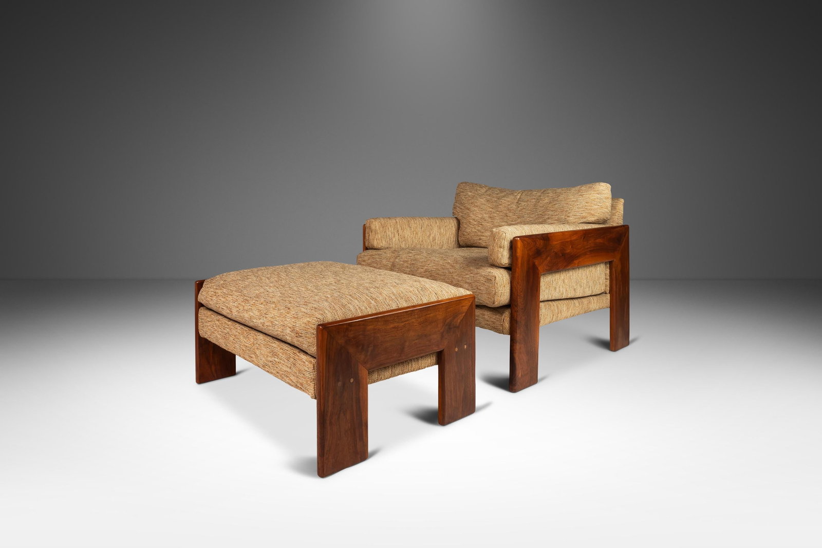 Adrian Pearsall Low Profile Lounge Chair & Ottoman Set in Tweed 1960s USA: Adrian Pearsall Low Profile Lounge Chair & Ottoman Set in Tweed 1960s USA Introducing a rare Early Low Profile Lounge Chair and Ottoman Set designed by the influential Adrian Pearsall for Craft Associ