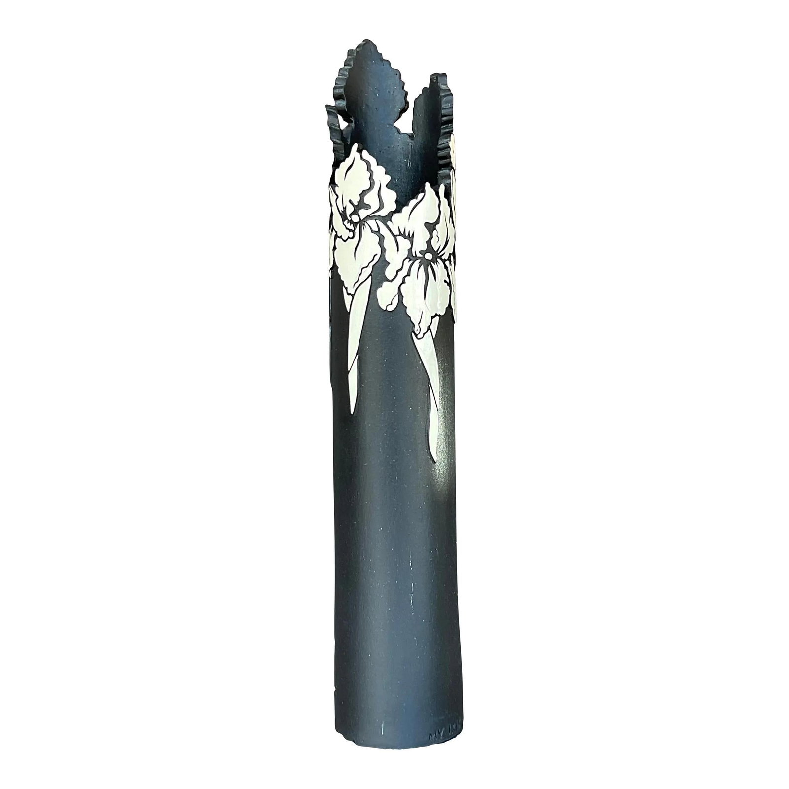 Handcrafted Vintage Boho Pottery Vase 18 Black Artisanal Charm: Handcrafted Vintage Boho Pottery Vase 18 Black Artisanal Charm Elevate your interior with the captivating charm of this Vintage Boho Slab Built Studio Pottery Vase. Handcrafted in America, this exquis