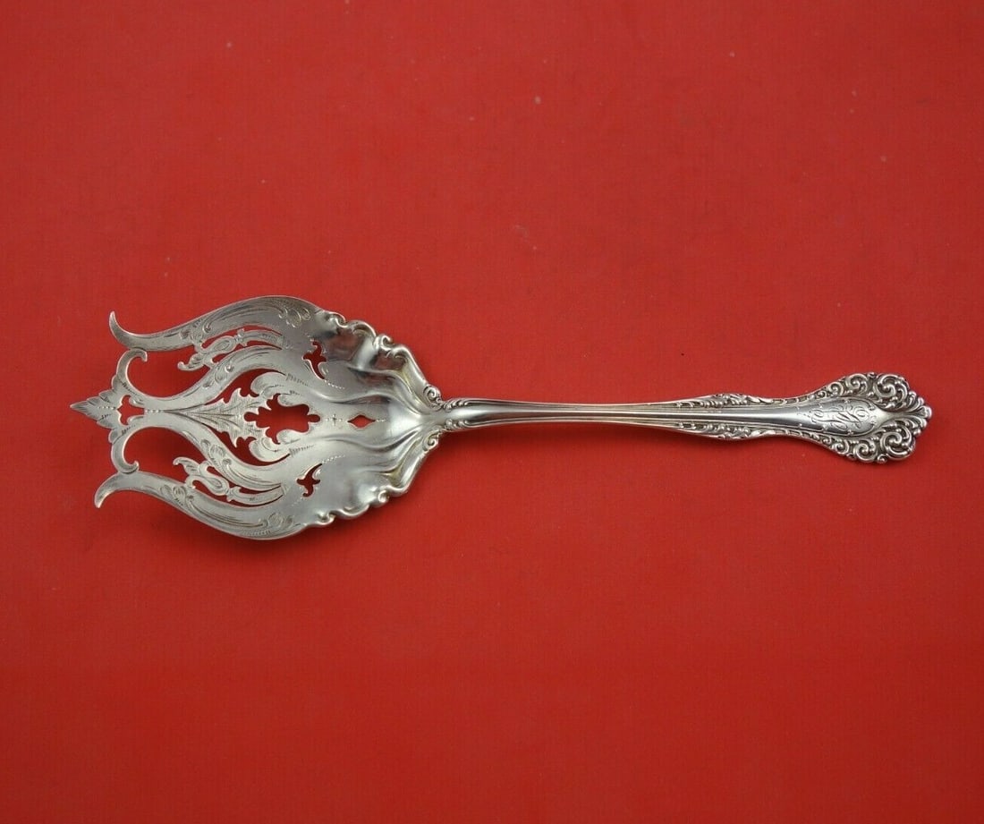 Alvin Florentine Sterling Silver 9 1/4 Waffle Server Bright-Cut Pierced: Alvin Florentine Sterling Silver 9 1/4 Waffle Server Bright-Cut Pierced This exquisite Florentine by Alvin Sterling Silver Waffle Server features an elegant bright-cut pierced design, measuring 9 1/4 