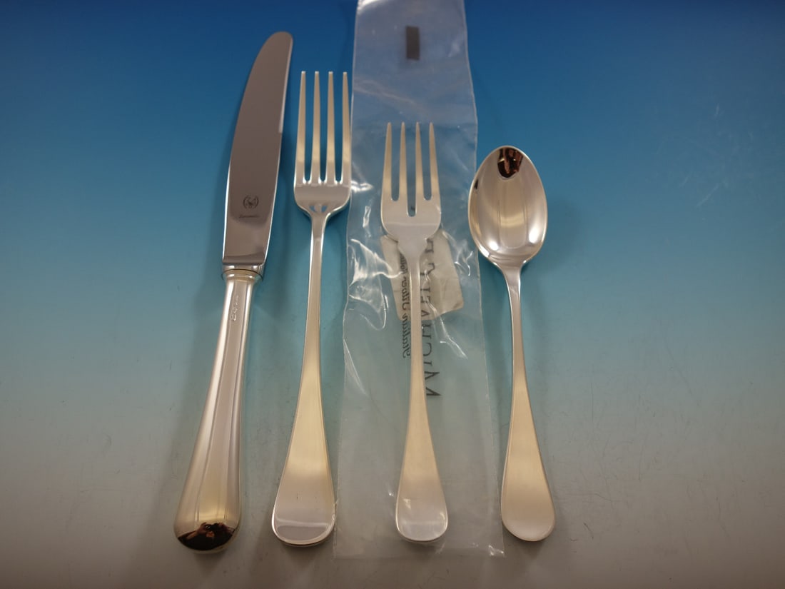 51 Piece Italian Sterling Flatware Set Zaramella Spagnolo Pattern: 51 Piece Italian Sterling Flatware Set Zaramella Spagnolo Pattern Italian sterling silver flatware set in the Spagnolo pattern by Zaramella, post-1940 and in Mid-Century Modern style. The set is descr