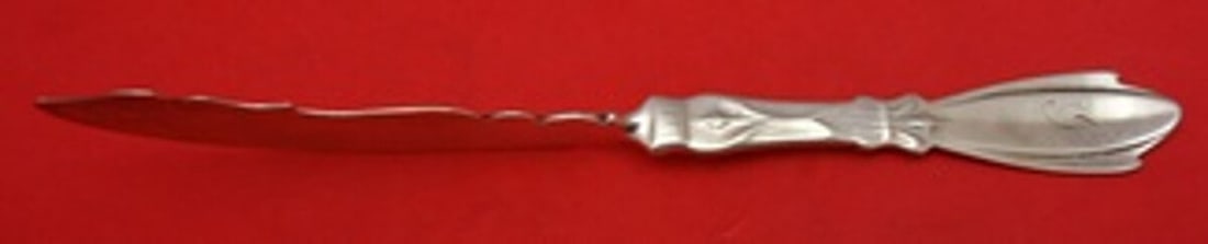 Sterling Silver Master Butter Knife Palace by Coles Shiebler 7 3/8: Sterling Silver Master Butter Knife Palace by Coles Shiebler 7 3/8 Sterling silver master butter knife in the Palace pattern by Coles-Shiebler, featuring a flat twist handle. It is monogrammed, with m