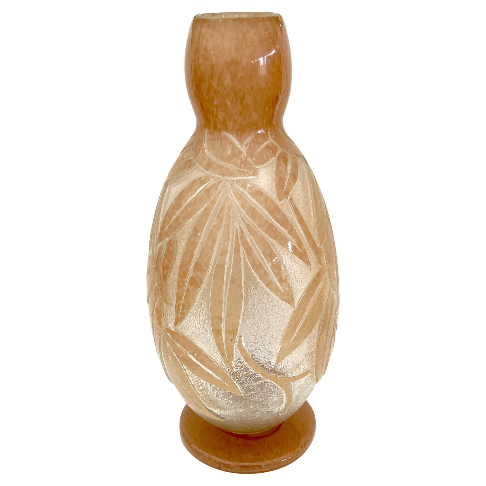 Monumental Degue French Art Deco Cameo Glass Vase 1930s: Monumental Degue French Art Deco Cameo Glass Vase 1930s This Monumental French Art Deco Palmette Cameo Glass Vase, crafted by Degue in the 1930s, is a stunning example of early 20th-century artistry. 