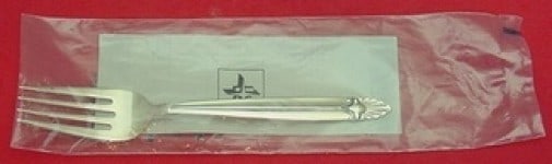 International Empress sterling silver salad fork 6 1/4 inch: International Empress sterling silver salad fork 6 1/4 inch This is an un-used Empress pattern salad fork by International, crafted from sterling silver. The fork measures 6 1/4 inches in length and c