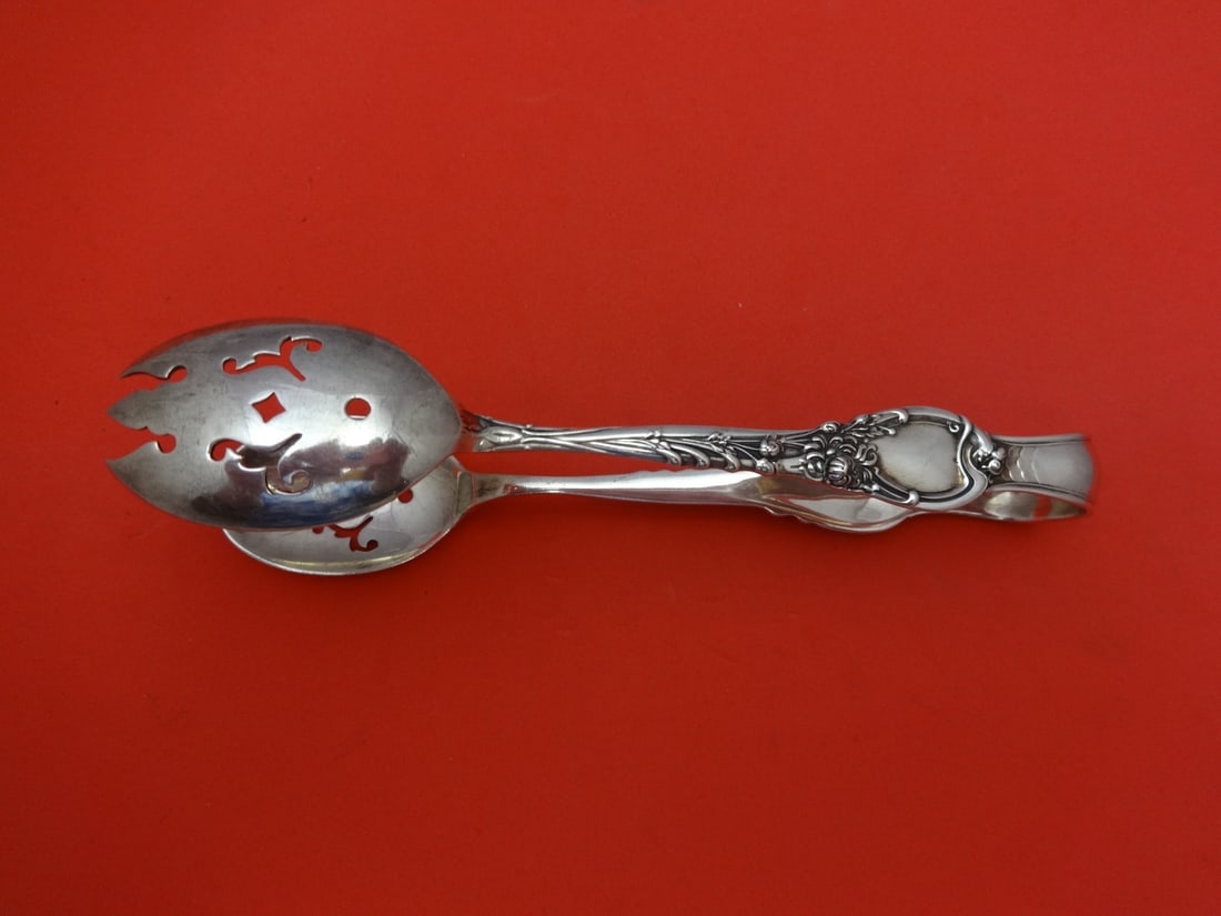 Reed & Barton La Parisienne Sterling Silver Ice Tong 6 Inch: Reed & Barton La Parisienne Sterling Silver Ice Tong 6 Inch Elevate your entertaining with this exquisite 6" ice tong from the La Parisienne pattern by Reed & Barton. Crafted from high-quality sterlin