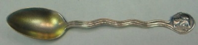 Gorham Medallion Sterling Silver Demitasse Spoon Florentine Finish 4: Gorham Medallion Sterling Silver Demitasse Spoon Florentine Finish 4 This exquisite demitasse spoon features a wavy handle and a Florentine finish, crafted from high-quality sterling silver. Made by G