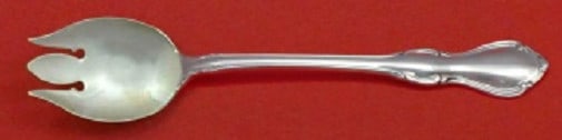 Reed and Barton Hampton Court Sterling Silver Ice Cream Forks Set of 12: Reed and Barton Hampton Court Sterling Silver Ice Cream Forks Set of 12 Indulge in your favorite frozen treats with this exquisite set of 12 Hampton Court ice cream forks by Reed and Barton. Crafted f